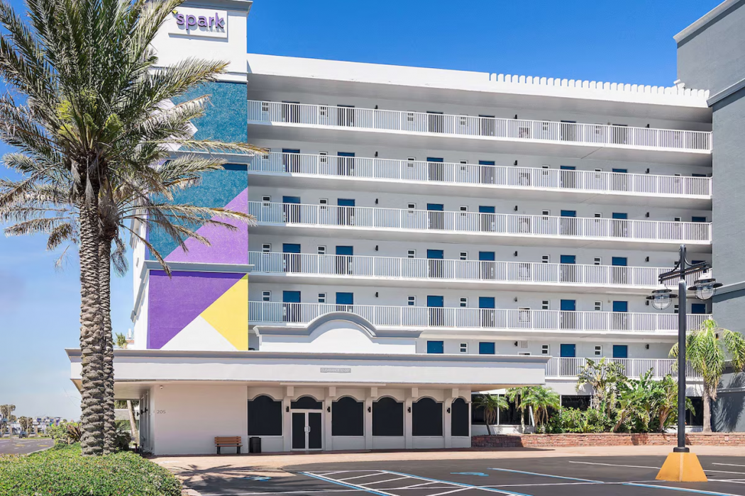 Spark by Hilton Ormond Beach Oceanfront 1/25
