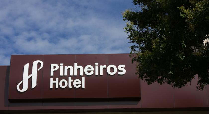 PINHEIROS HOTEL 4/57