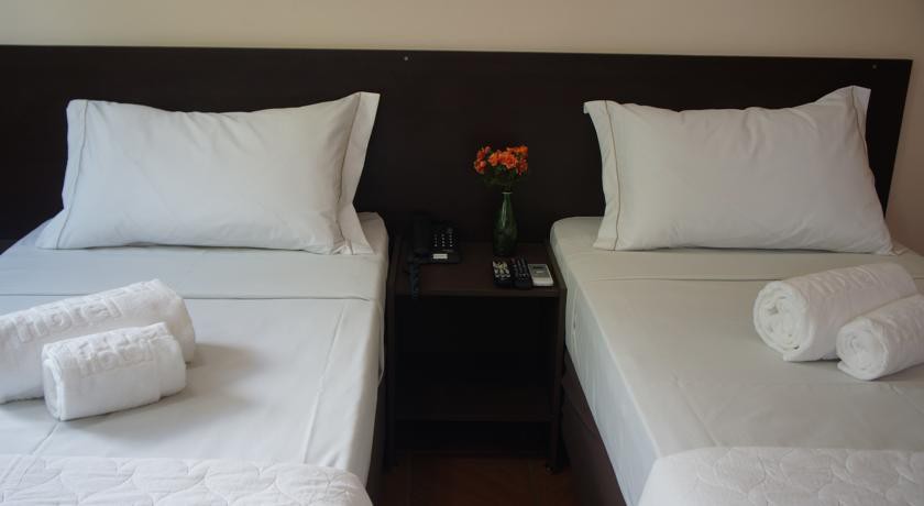 PINHEIROS HOTEL 19/57