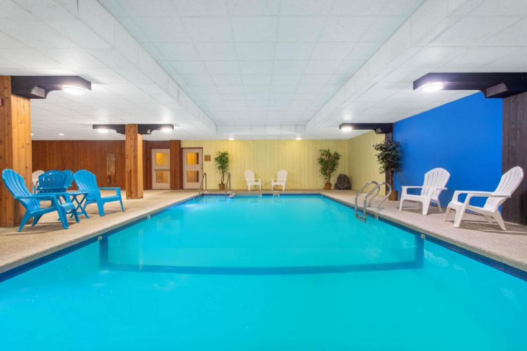 Clarion Pointe Rhinelander Downtown 18/30