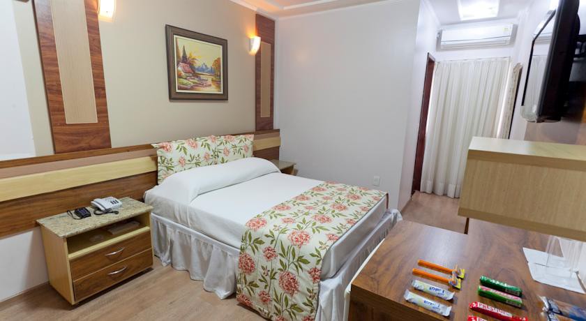 LAGUNA PLAZA HOTEL 4/37