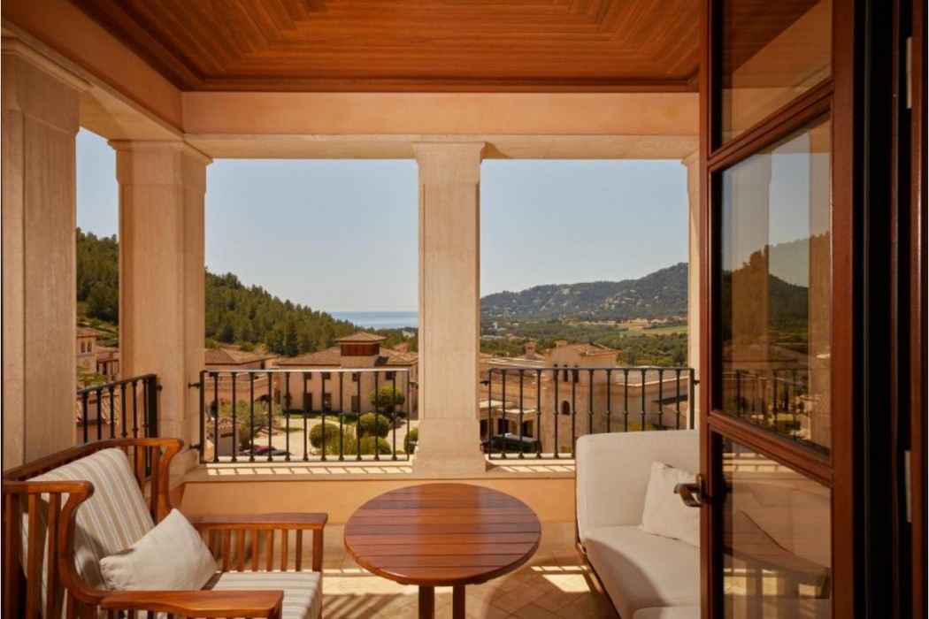 Cap Vermell Grand Hotel 12/25