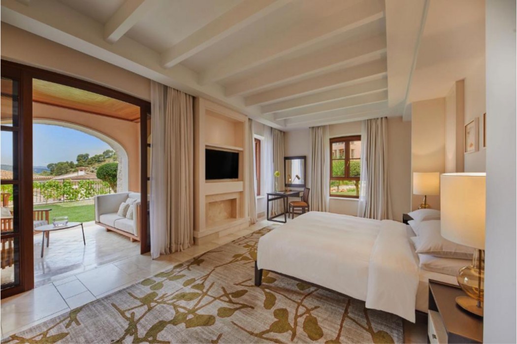 Cap Vermell Grand Hotel 8/25