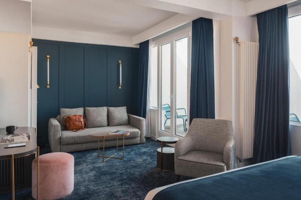 Pley Hotel 21/70