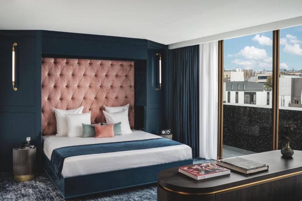 Pley Hotel 19/70