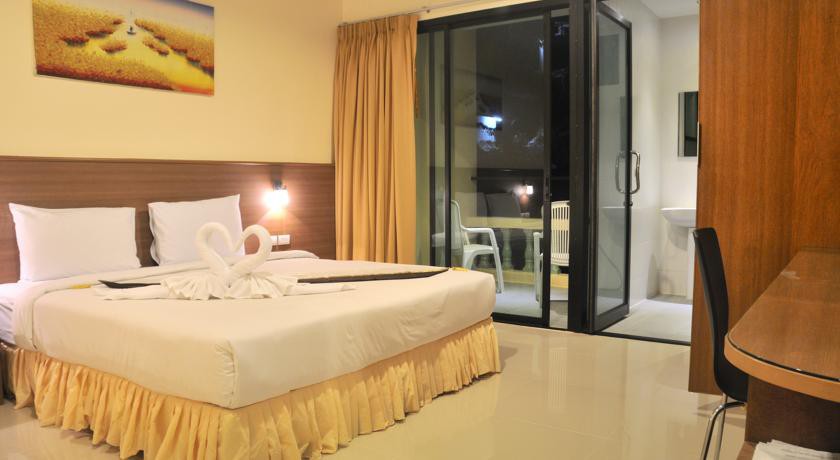 The Wave Hotel Patong 15/73