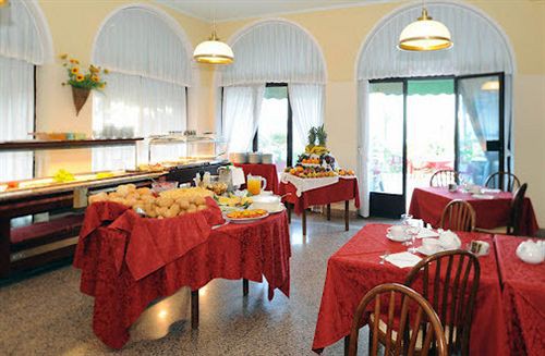 HOTEL DU PARC 26/62
