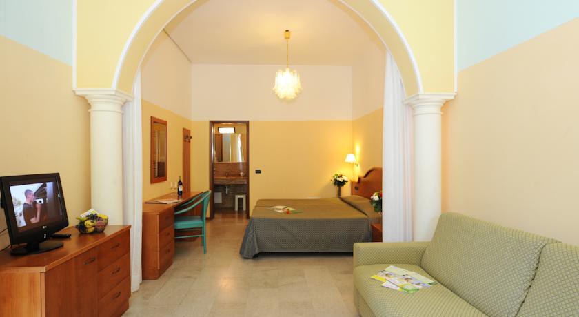 HOTEL DU PARC 10/62