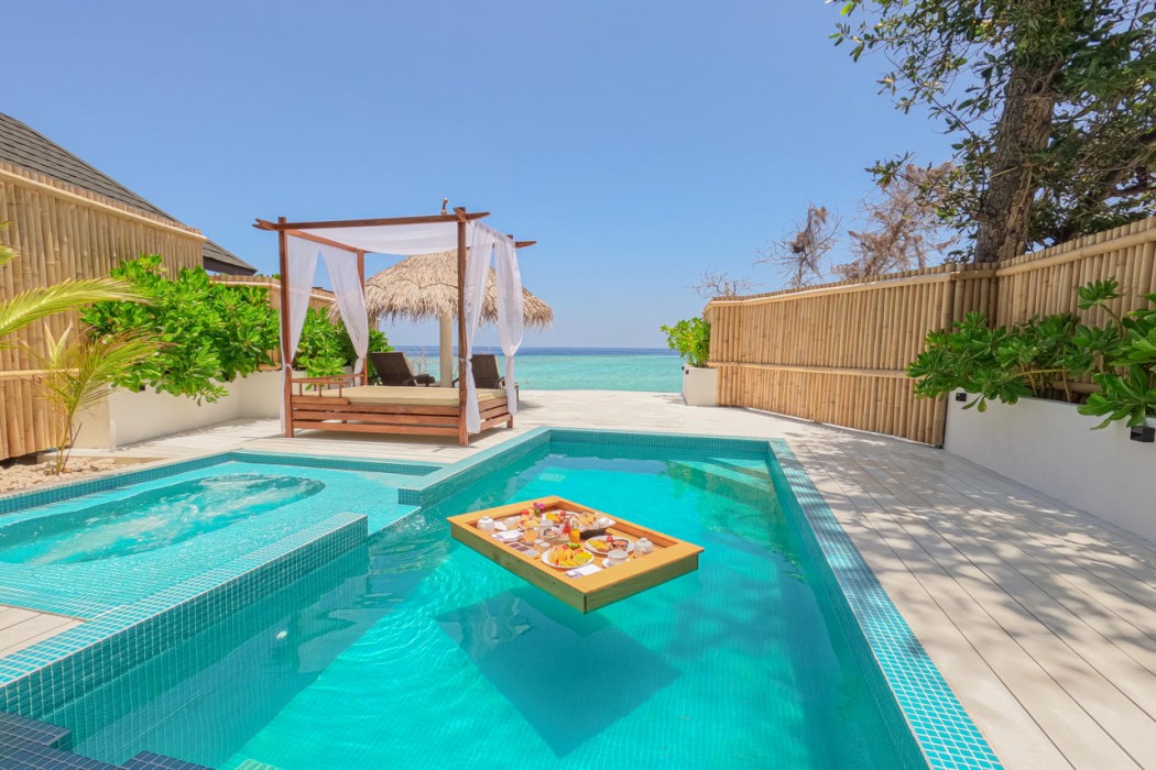 Malahini Kuda Bandos Resort 100/128