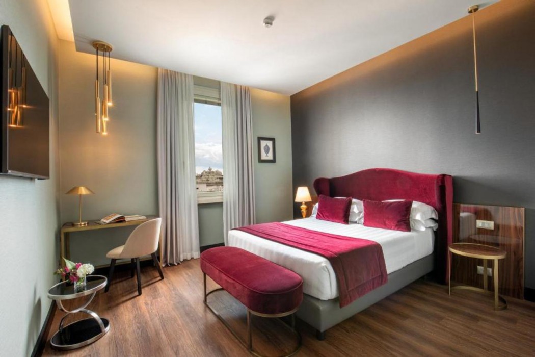 The Guardian Hotel 10/60