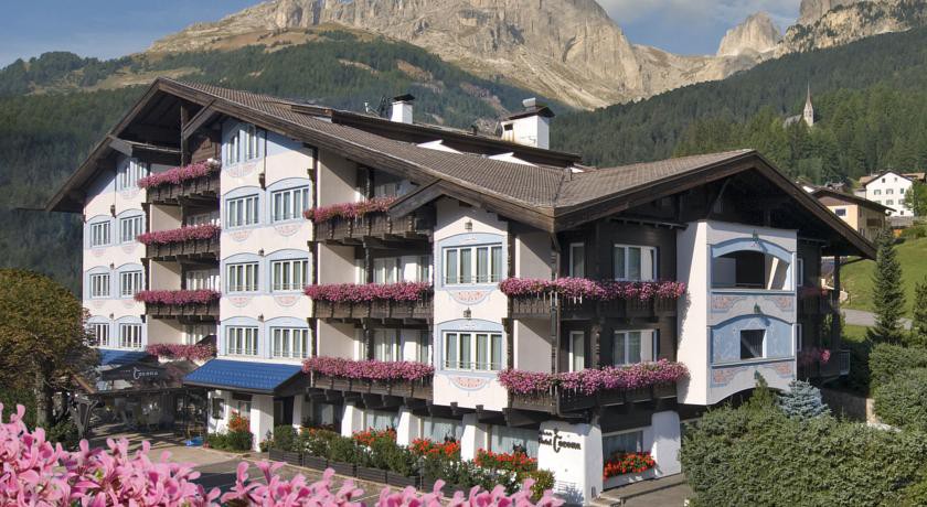 ALPEN HOTEL CORONA 1/58