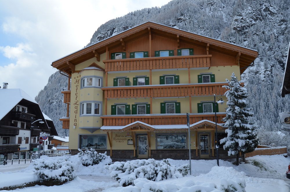 HOTEL LADINA 1/56
