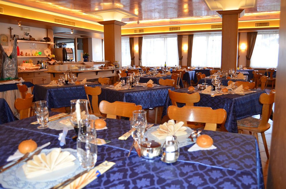 HOTEL LADINA 28/56