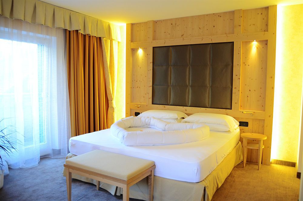 HOTEL LADINA 13/56