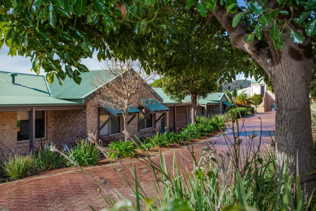 Quality Apartments Banksia Albany 2/24