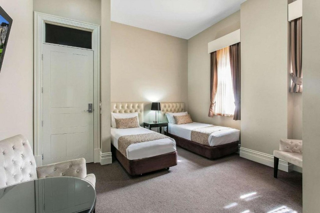 Quality Inn The George Hotel Ballarat 11/20