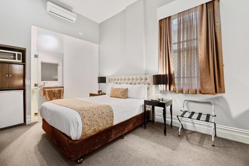 Quality Inn The George Hotel Ballarat 8/20