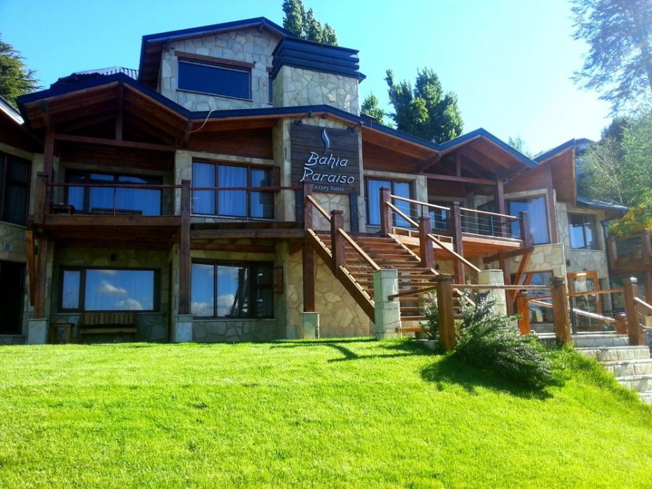 BAHIA PARAISO LUXURY SUITES 1/57