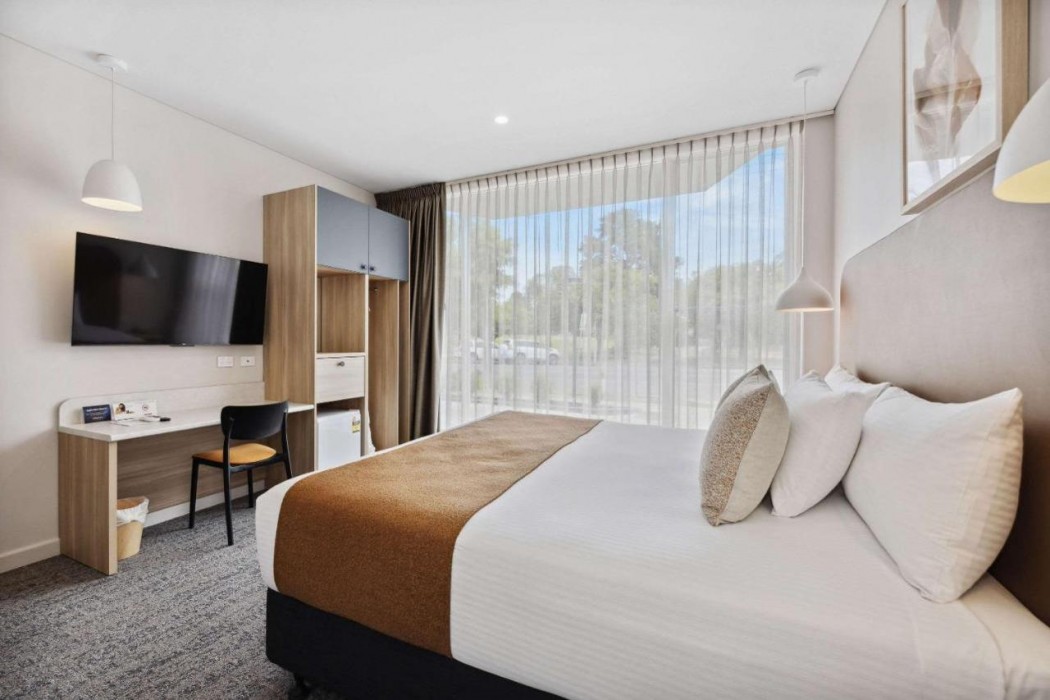 Comfort Inn Regal Park 9/25