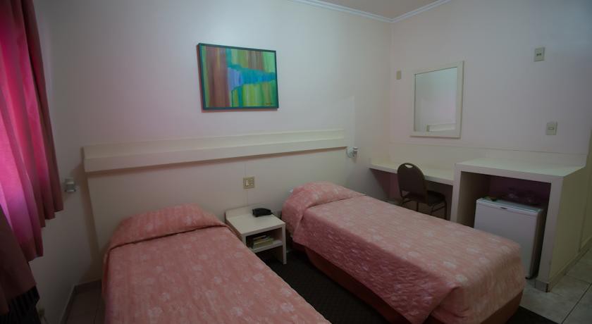 PRINCE HOTEL 8/48