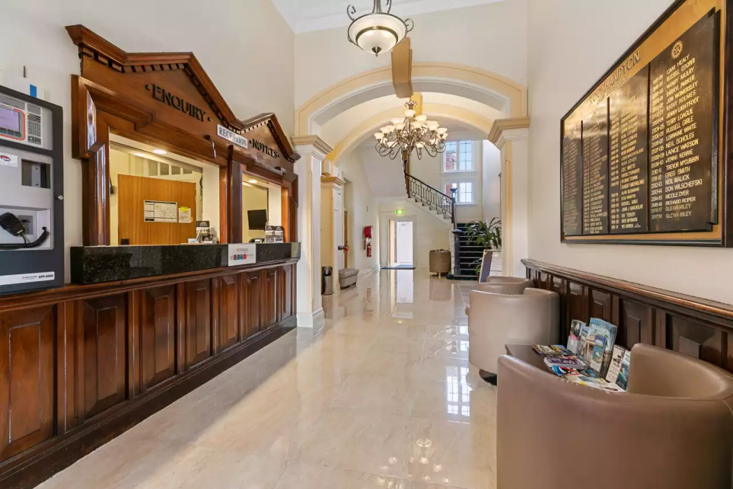 Quality Hotel Regent Rockhampton 5/25