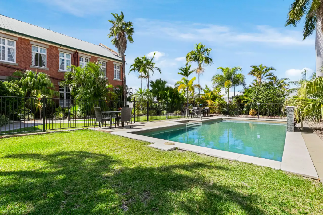 Quality Hotel Regent Rockhampton 17/25