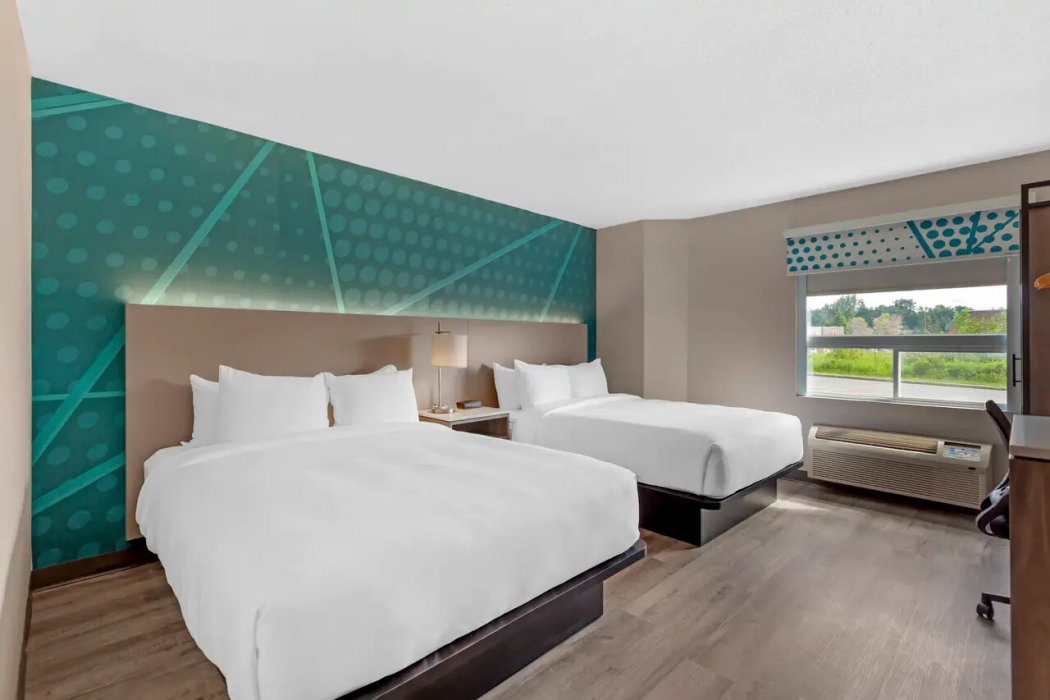 Comfort Inn Bracebridge, ON 4/24