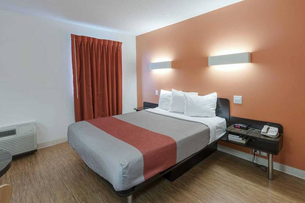 Motel6 Brandon, MB 12/46