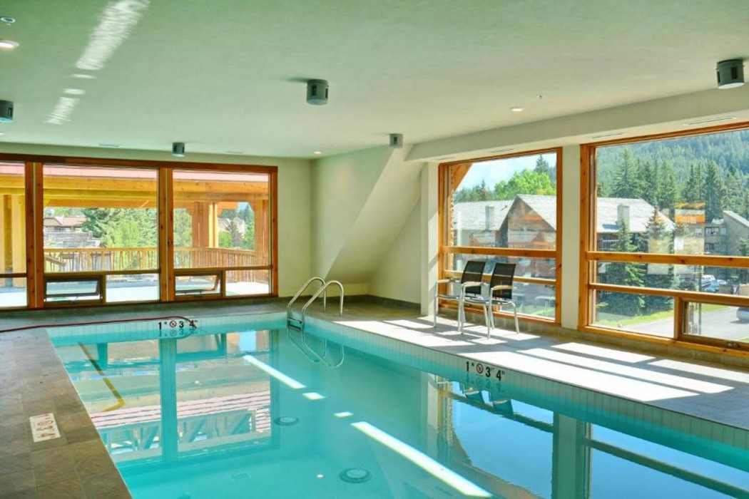 Moose Hotel And Suites 32/66
