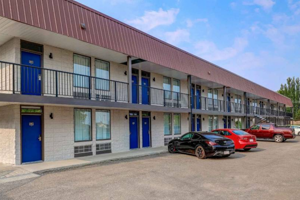 Motel6 Brooks, AB 6/43
