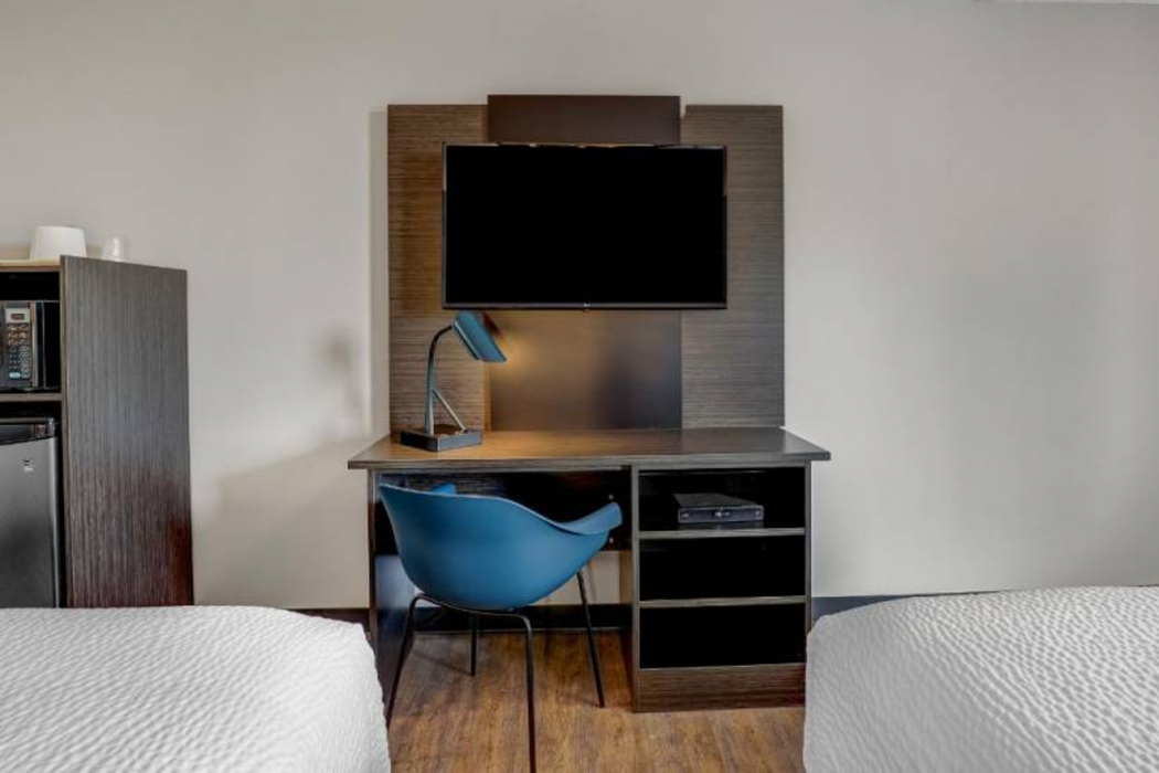 Motel6 Brooks, AB 15/43