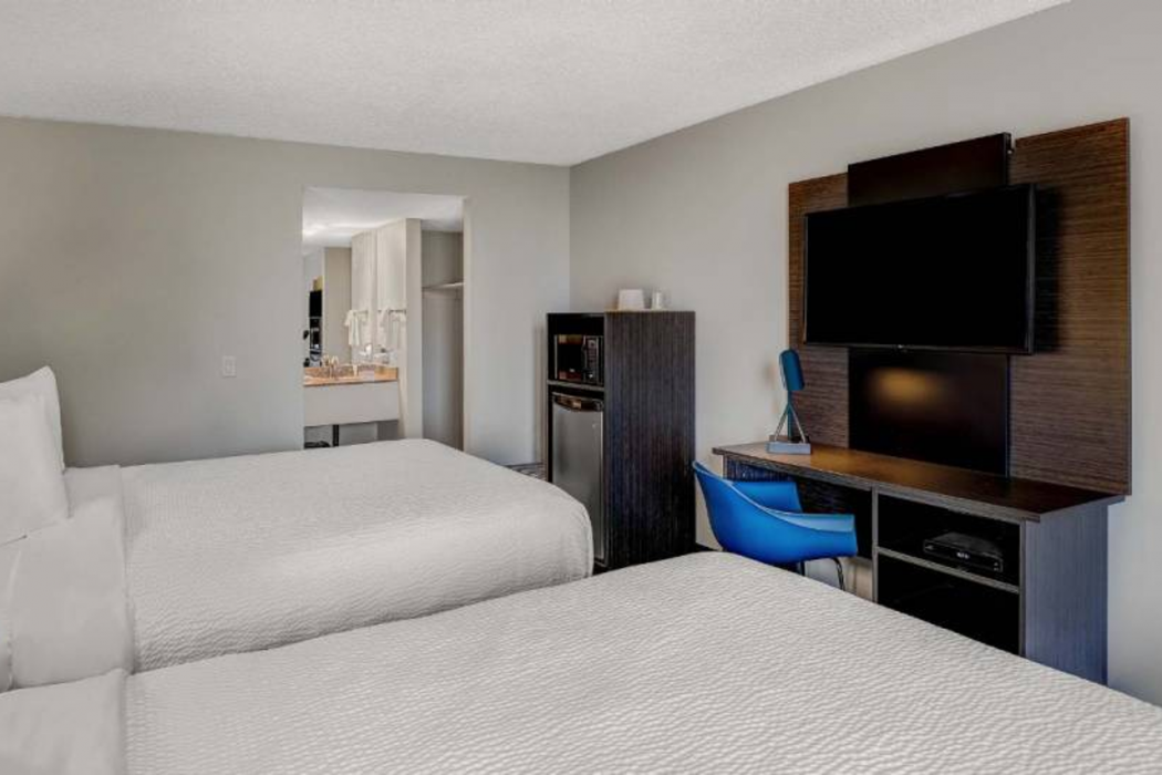 Motel6 Brooks, AB 14/43