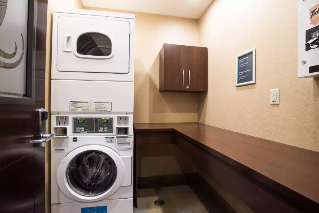 Quality Inn and Suites Val d Or, QC 8/15