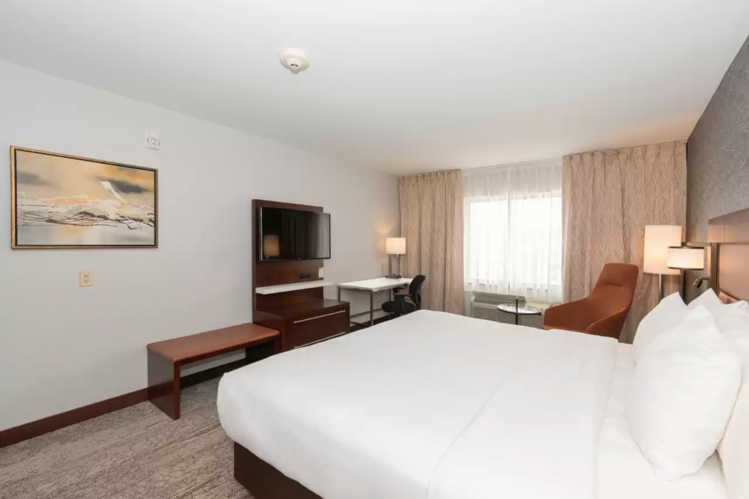 Quality Inn and Suites Val d Or, QC 5/15