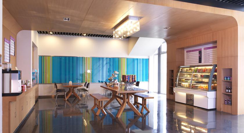 Aloft Zhengzhou Zhengdong New District 25/66