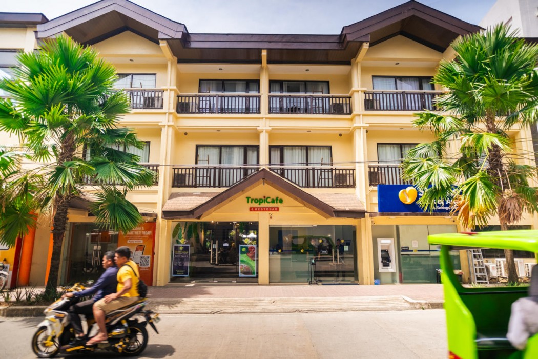 Boracay Tropics Resort Hotel 27/37