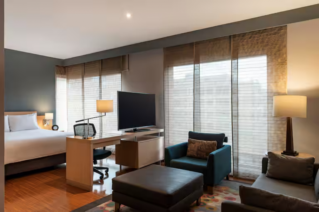 DoubleTree by Hilton Bogota Calle 100 10/31