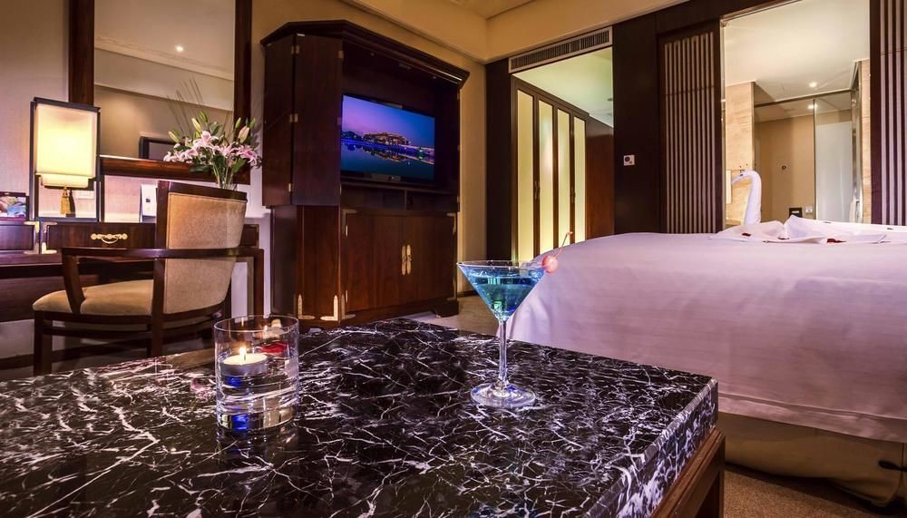 TONGQUETAI NEW CENTURY GRAND HOTEL 13/44