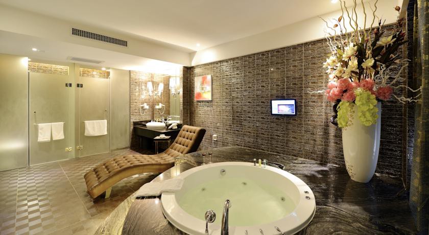 XIAMEN DISCOVERY HOTEL 16/25