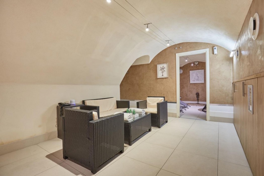 Appart'hotel Odalys City Dijon Centre Les Cordeliers 39/78