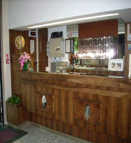 HOTEL ASTRA 5/6