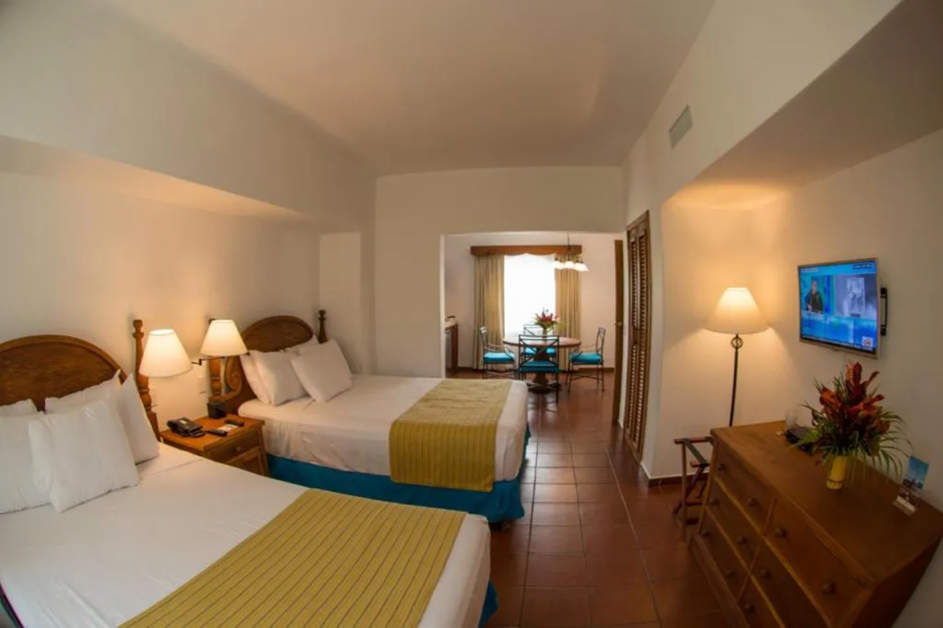 Amatique Bay Hotel 10/58
