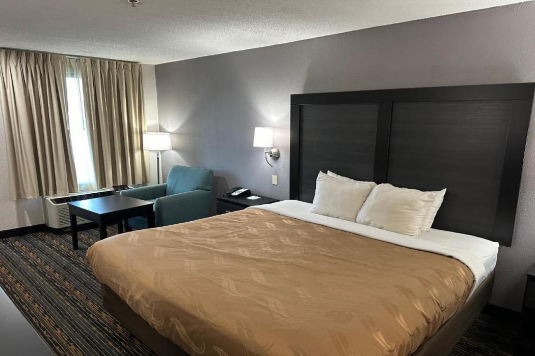 Quality Inn Ashland, KY 24/66