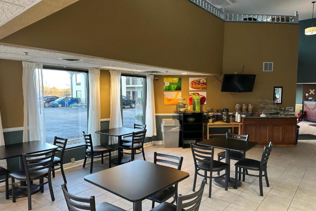 Quality Inn Ashland, KY 39/66