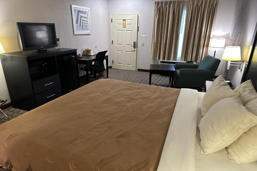 Quality Inn Ashland, KY 17/66