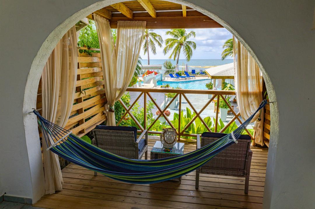 POOL VIEW  CABANA