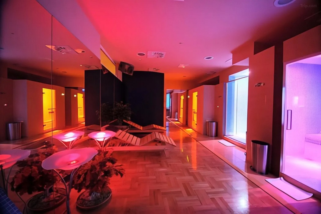 Art Hotel 26/80
