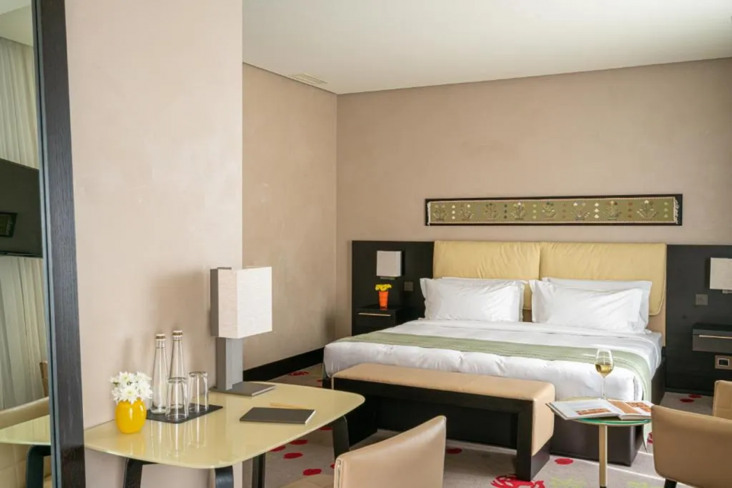 BERD'S Hotel 10/71