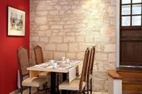 Hotel Restaurant Le Dauphin Et Le Spa du Prieure (ex Best Western) 15/23