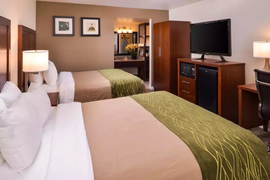 Rancho Cordova Inn 16/48